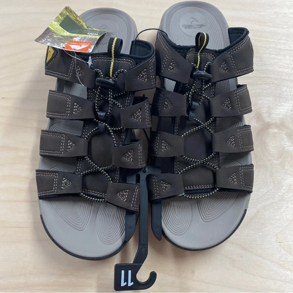 Ozark Trail Men’s Fisher Slides size 11 (AY)